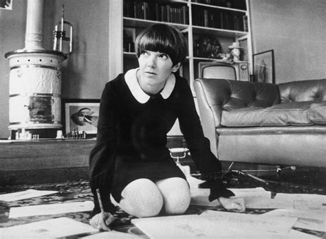 Why Mary Quant S Swinging Sixties London Look Stills Holds Sway Mary