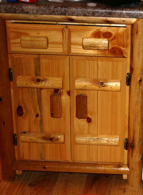 We can also customize all of our amish furniture or build a custom cabinet or cupboard just for you. Amish made bottom kitchen cabinets | Gorgeous antiques ...