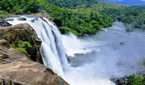 9 Best Waterfalls In Kerala List Of Kerala Waterfalls With Honeymoon Bug