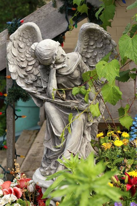 Stone Angel In Flower Garden Stock Image Image Of Urban City 107085415