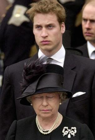 A tribute to her majesty queen elizabeth ii (2020). Prince William Photo: queen mother funeral | Queen mother ...