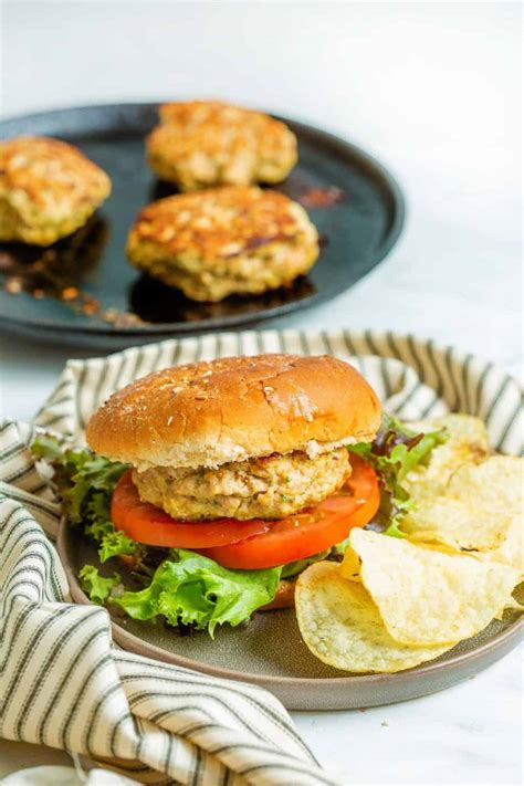 The Best Easy Turkey Burgers Recipe Rachel Cooks