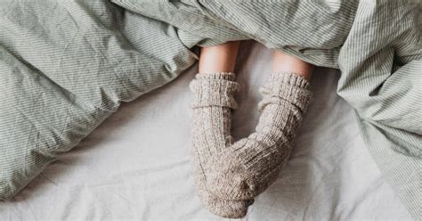 Sleeping With Socks On Good Or Bad Sleeplander