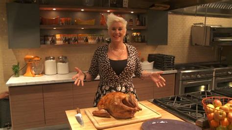 Anne Burrell Shows You The Correct Way To Carve A Turkey Rachael Ray Show