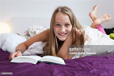 Tween Girl Barefoot Photos And Premium High Res Pictures Getty Images