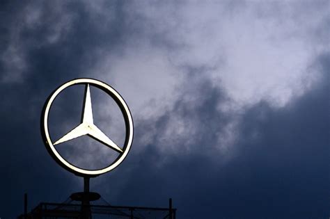 Umweltverb Nde Wollen Daimler Co Zu Mehr Klimaschutz Zwingen