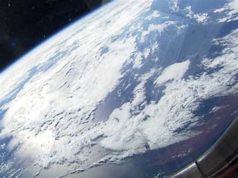 Astronauts Describe The Overview Effect That Transformed Their Minds