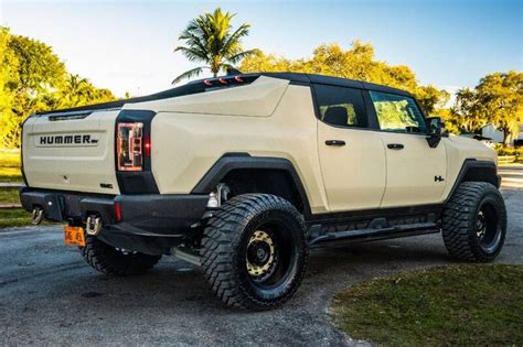 Second Kevlar Coated Gmc Hummer Ev Rocks The Desert Storm Look Carscoops