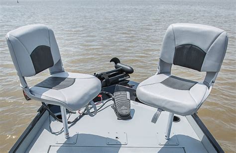 Outboard Crappie Boat 16 Storm Crestliner Side Console Sport