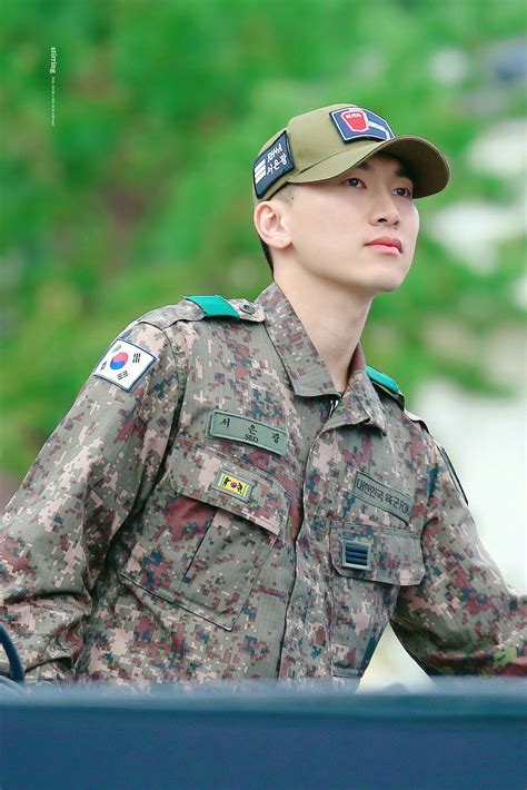 Jung Ilhoon Military Oppa S Military Enlistment Annyeong Oppa Jung