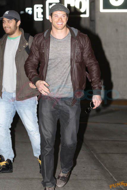 Kellan Lutz Jackson Rathbone Have Arrived In Vancouver To Beging Filming Twilight Series