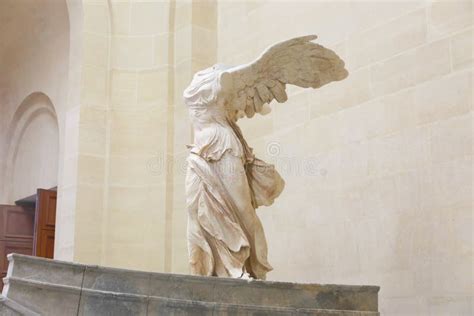 Statue Of Nike In Louvre Museum Editorial Photo Image Of Spirit