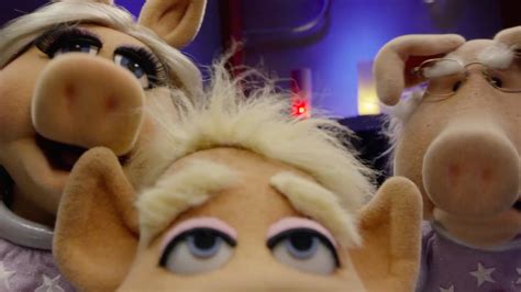 The Muppets Pigs In Space Returns With Its First New Episode In Over