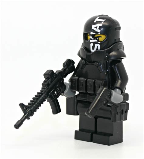 Swat Police Armored Assaulter Officer Modern Brick Warfare Custom