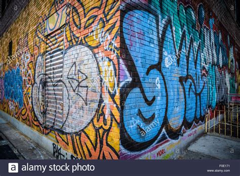 Graphiti Graffiti Hi Res Stock Photography And Images Alamy