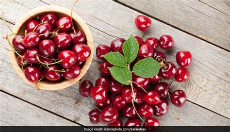 Benefits Of Eating Cherries तनाव को दूर करने में मददगार है चेरी ये