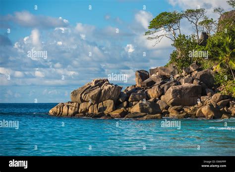 Seychelles Praslin Island Landscape Hi Res Stock Photography And Images