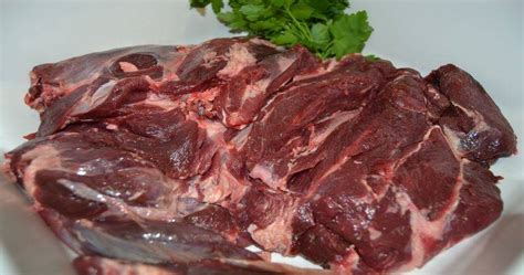 La carne de jabalí es una carne magra con un sabor exótico y diferente que sirve como excelente alternativa a la carne de cerdo. Jamón de jabalí braseado - Gastronomía - El Periódico ...