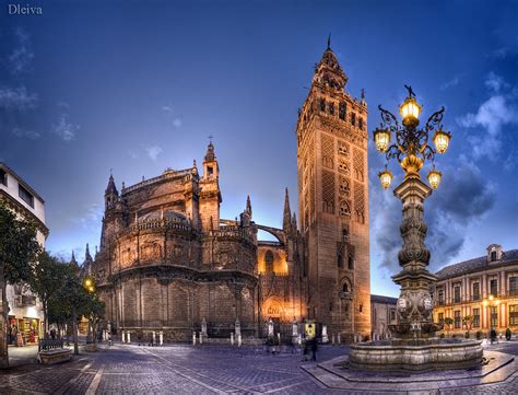 Museos, patrimonio monumental y cultural. Catedral de Sevilla / spain, sevilla, giralda, cathedral ...