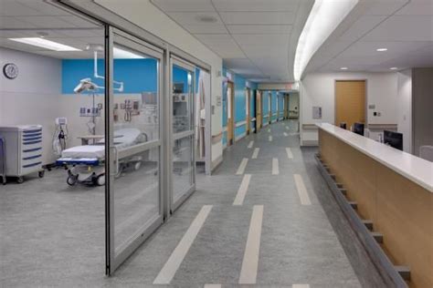 The Trauma Room With Glass Doors Also Like Bumpers Near Nurses Desk