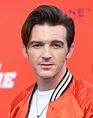 You Need to See the Latest Way Drake Bell Is Serving up Nostalgia for ...