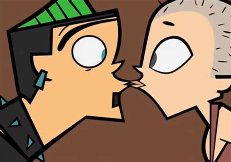 Best First Kissalmost First Kiss Lip Kisses Only Total Drama