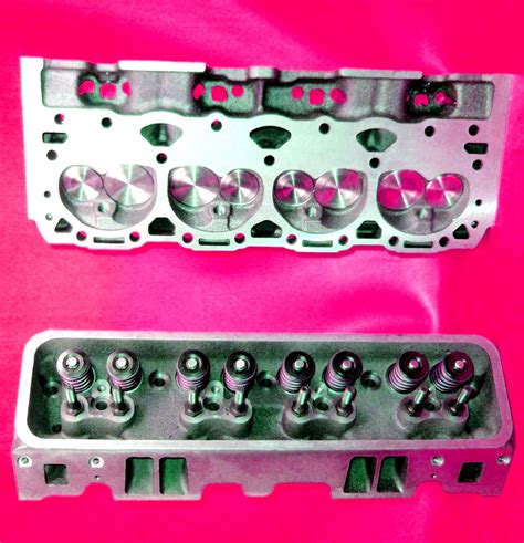 New 2 Gm Chevy Vortec 350 57 Cylinder Heads