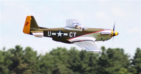 Model Airplanes Impress Crowds During Fun Fly
