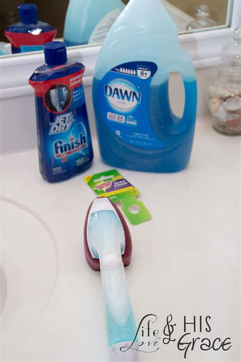 Homemade soap scum cleaners are the weapon of choice against hard water spotting and grime build up because they are safe and are chemical free. {How To} Glass Shower Door Soap Scum Removal | Cleaning ...
