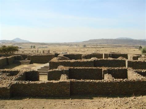 Tumb Picture Of The Ruins Of Aksum Aksum Tripadvisor