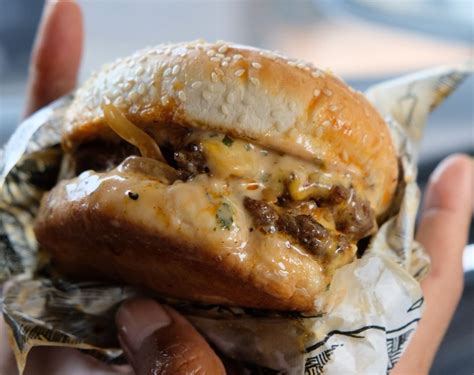 Serving time is abit slow but all come at the same time. Lawless Burgerbar, Cibubur, Bogor - Lengkap: Menu terbaru ...