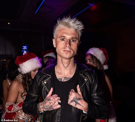 Bachelors Star Jed Mcintosh Parties With A Bevy Of Scantily Clad Beauties At Christmas Party