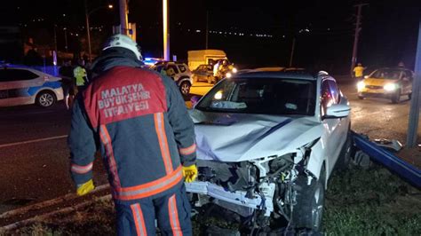 Malatya da otomobil ile hafif ticari araç çarpıştı 7 yaralı Son