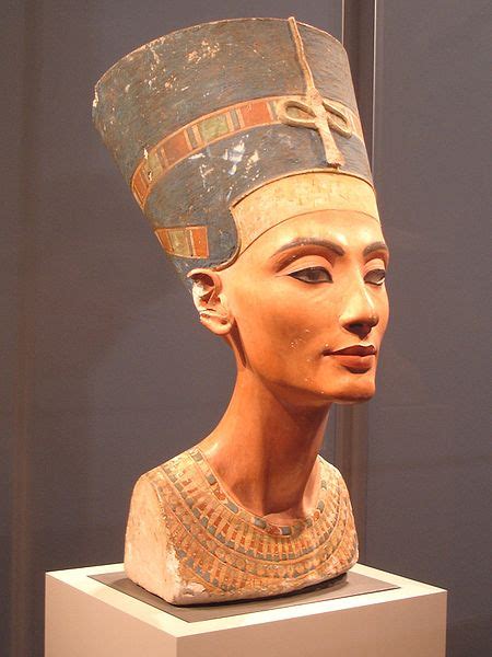 Worlds Of Fascination What Was The Fate Of Queen Nefertiti