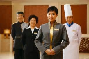 Selain datang ke perusahaan untuk melamar. Career Profile of a Hotel Operations Manager