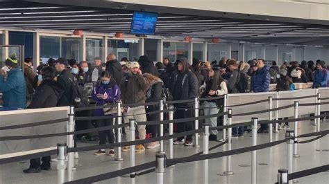 Usa Hundreds Of Flights Cancelled Delayed At Nycs Jfk Airport As