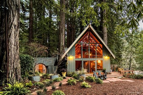 This Striking Cabin Rental In California Was Built In The Mid Century