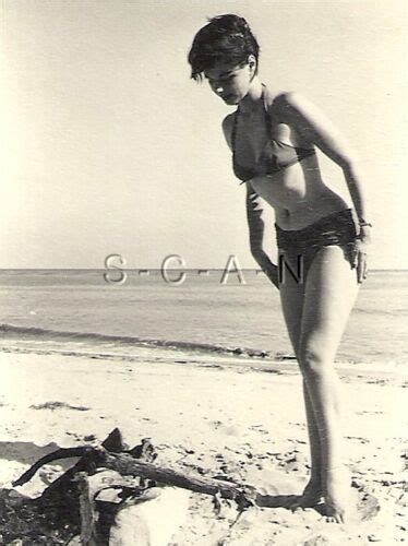 Org Vintage Semi Nude 1940s 60s RP Endowed Brunette Bikini Beach