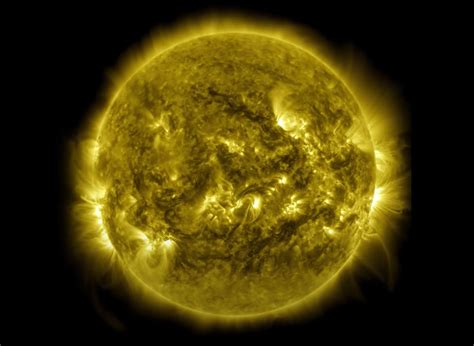 Nasa Creates Amazing Time Lapse Of The Sun From Over 10 Years Of Images