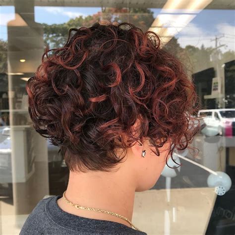 60 Red Hair Color Ideas And Trends In 2022 Short Red Hair Curly