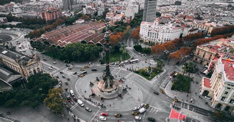 Calles Comerciales En Barcelona Your Guide Barcelona