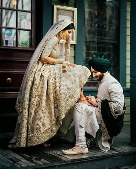 Cute Punjabi Couple Indian Wedding Photography Poses Indian Wedding