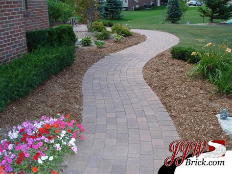 The options abound, whether you are deciding on front walkway ideas or need to design the perfect. Paver Walkway Design Ideas - Traditional - Landscape ...