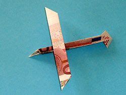 Wer flugtickets hat, dann aber die reise nicht antreten kann, hat oft die möglichkeit, das ticket online zu verkaufen. Money airplane (instructions in German) Geld ...