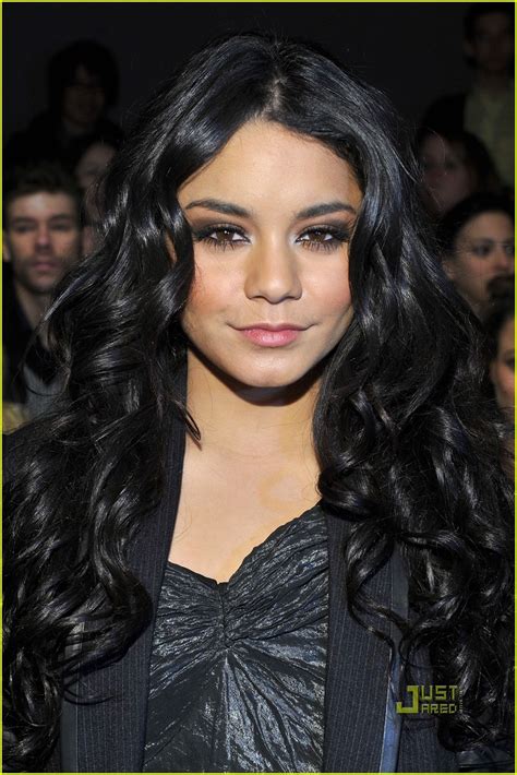 Vanessa Hudgens Front Row For Yigal Azrouel Show Photo 2520291 Paz De La Huerta Vanessa