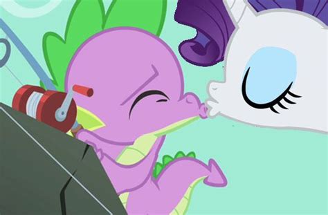 Spike And Rarity Kiss My Little Pony Pinterest Rarity Pony And Mlp