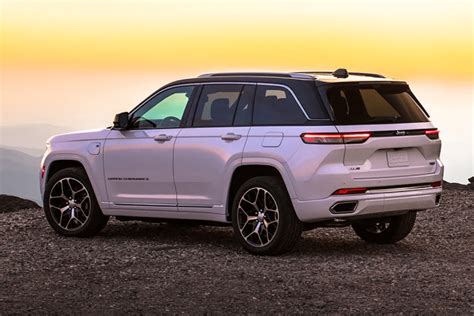 2022 Jeep Grand Cherokee Most Awarded Suv Ever Landers Chrysler