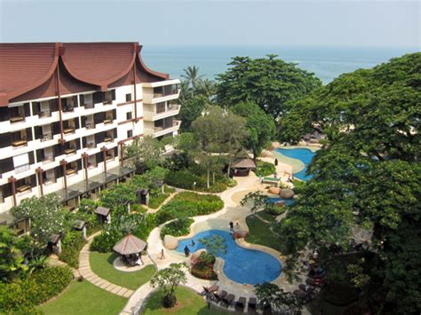 Staff are friendly and very attentative to our needs. Review: Shangri-La's Rasa Sayang Resort & Spa, Penang ...