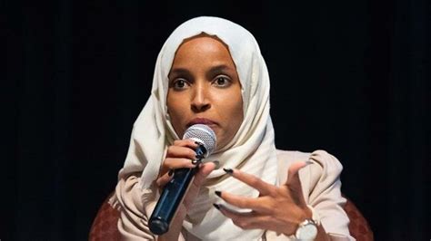 Pejabat Muslimah As Ilhan Omar Usulkan Resolusi Hak Boikot Israel