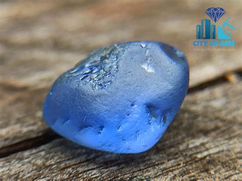 High Quality Ceylon Natural Vivid Cornflower Blue Sapphire From Mining